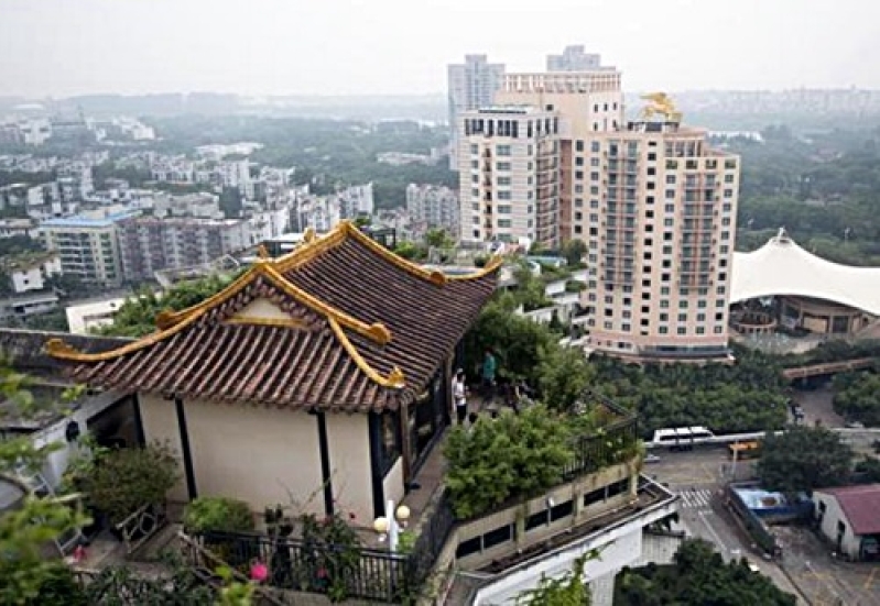 illegal-rooftop-temple-china.jpg