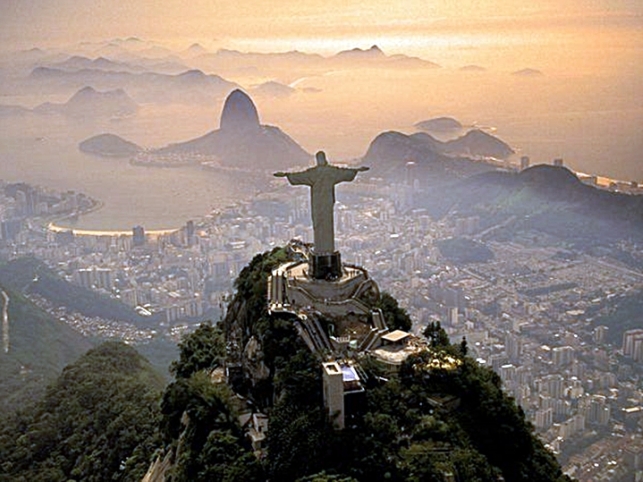 Christ the Redeemer statue