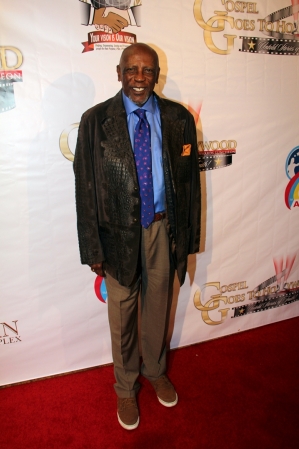 Lou Gossett Jr  honored with the Living Legend Award (Gospel Goes to Hollywood 2014)