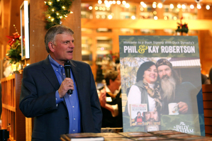 Duck Dynasty Phil and Kay at Billy Graham Library 