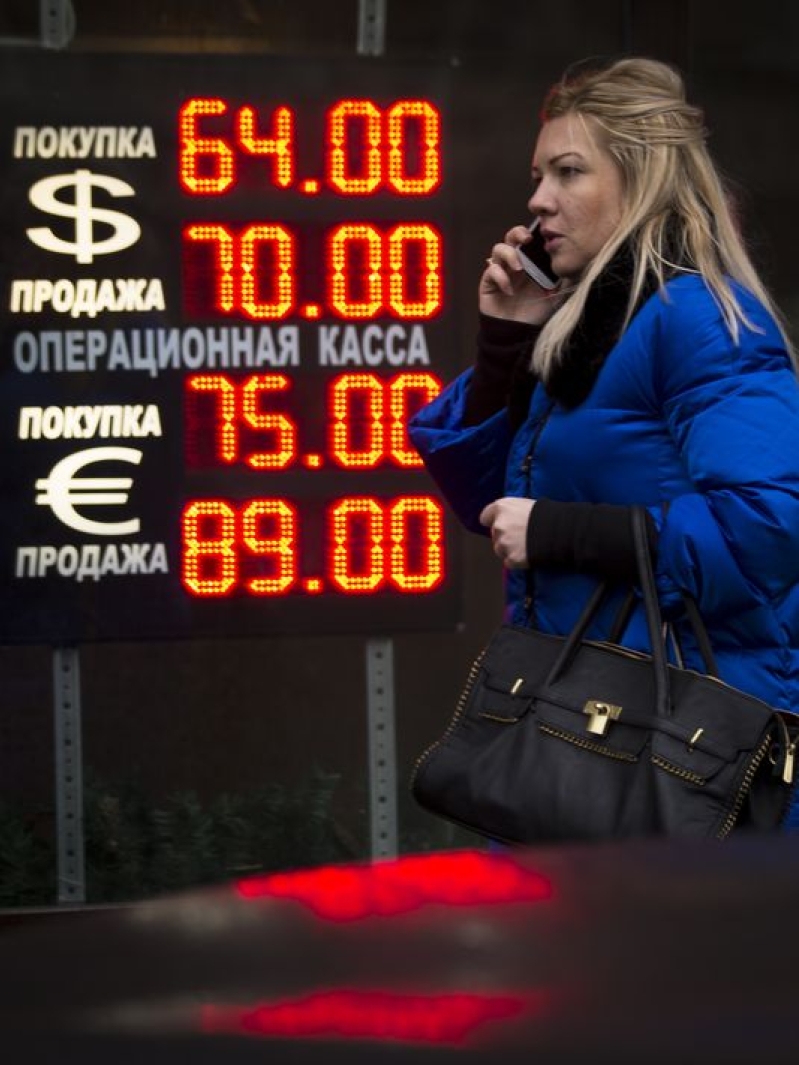 Russia Ruble Falls to Historic Low