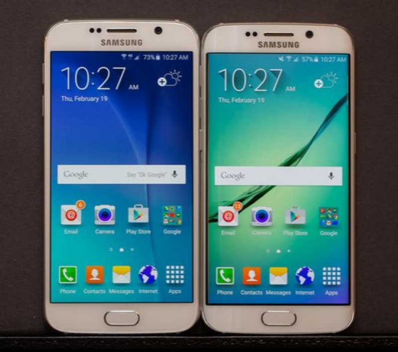 The Galaxy S6 and S6 Edge side by side