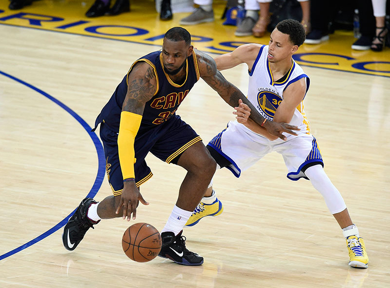 Lebron James and Stephen Curry - NBA Finals 2015 Game 2