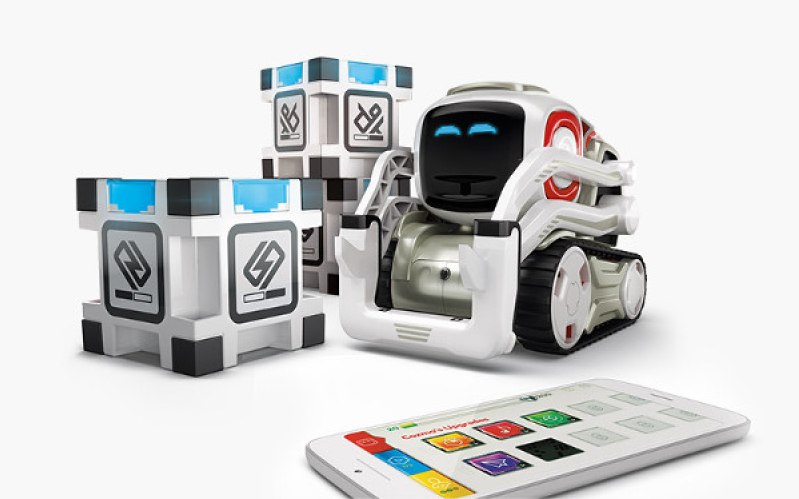 Cozmo robot