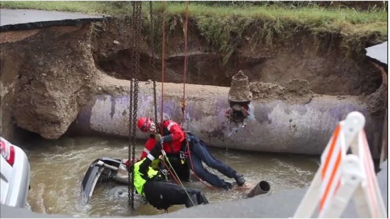 San Antonio sinkhole recovery operations