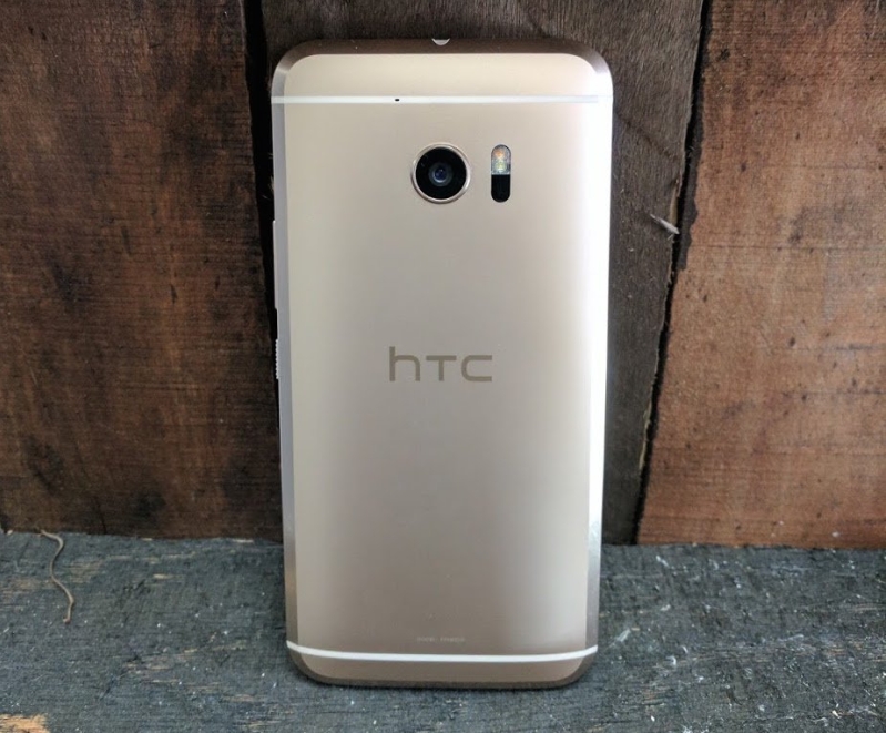 HTC 11