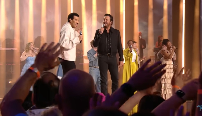 《美國偶像》的《信仰之歌》