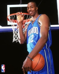 美國職業籃球聯賽球星霍華德受洗歸主