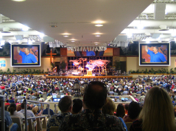 马鞍峰教会拓展五个聚会点 迎新一个十年