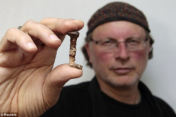 猶太裔導演聲稱發現當年釘死耶穌的釘子