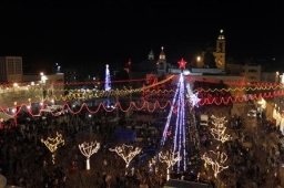 數萬人在耶穌誕生地伯利恆迎聖誕