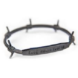 鐵絲手鏈 提醒紀念全球基督徒受迫國家