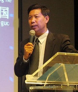 張伯笠牧師:讓我們彼此相愛