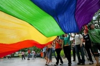 主流社會未接納同性戀 立法會否決《同志平權》諮詢