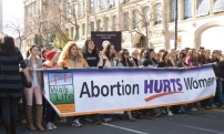 墮胎合法40年 三藩巿五萬人遊行反對