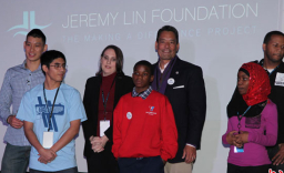 林書豪成立基金會獻愛心 姚明到場支持