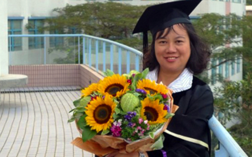 为出生女儿系黑丝带 母亲侃谈社关情