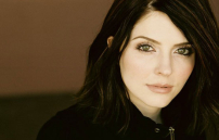 擔綱演王后 Jen Lilley盼成「荷里活以斯帖」