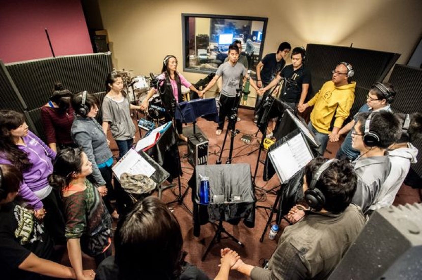 讚美之泉詮釋「合一」:從心開始 不分彼此