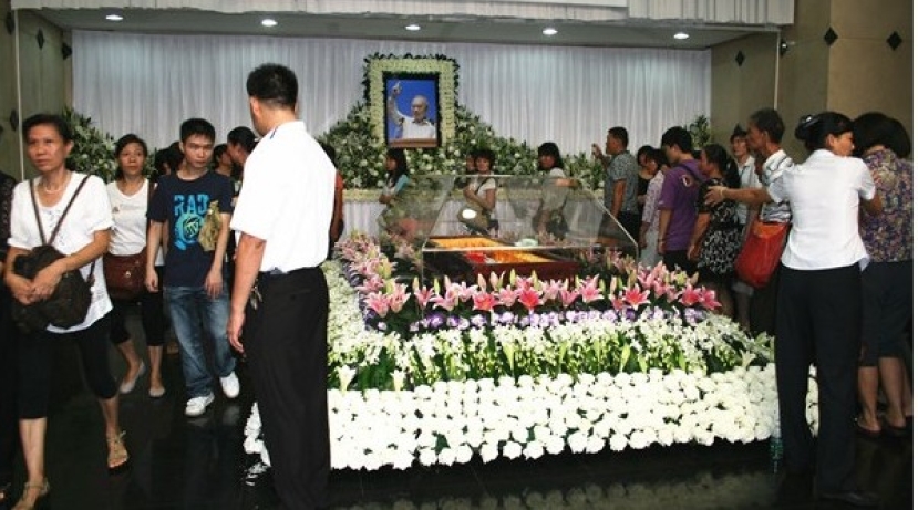 數千家庭教會基督徒雨中淚別林獻羔
