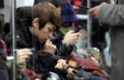 維護家庭基金調查:研究Whatsapp、FB等對家庭關係的影響