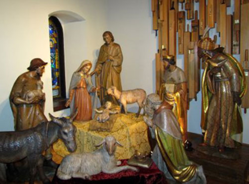 加國天主教堂展出60年歷史聖嬰誕生木雕