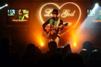 羅文裕情人節分享:讓神成為愛情「第三者」