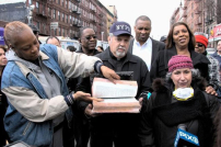 曼哈頓爆炸廢墟發現古老聖經奇跡般無損