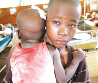 肯亞教堂恐襲血案後續：男嬰頭中彈待手術