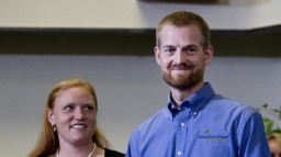 染伊波拉病毒布蘭特利醫生出院 電視向全美見證神