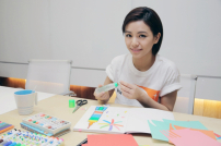 楊祐寧、宋芸樺啟程前往瓜地馬拉關懷貧困兒童 手繪「台灣特色集」拼貼繪本 將發揮戲胞