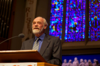 靈修大師畢德生支持同性婚姻 各界抨擊後徹回言論