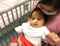 小予恩新年見笑臉 家人願主安慰其他艱難家庭