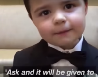 美國教會挑戰兒童背經代替打機