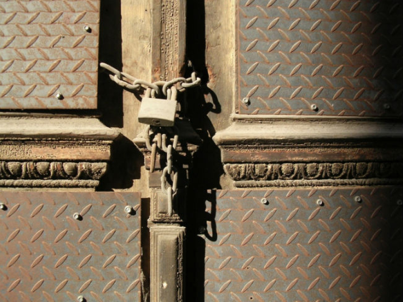 著名武俠作家金庸逝世 小說折射人罪性