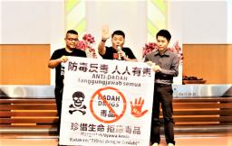 12歲少年夢想入黑社會 監獄奇蹟病癒改跟耶穌