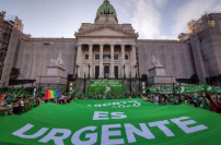 阿根廷議會激辯通過墮胎法 引發世俗與教會角力