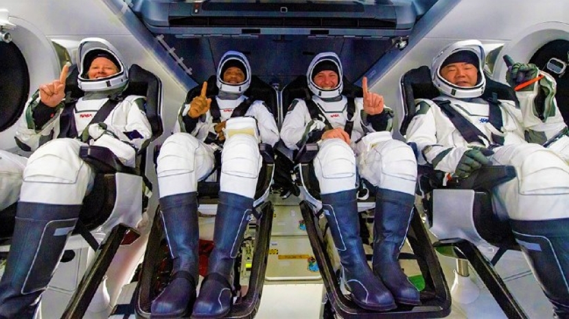 非裔太空人傳回日出照 驚嘆詩篇金言:「早晨必歡呼」