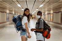 英國解除防疫限制 議員籲尊重戴口罩民眾