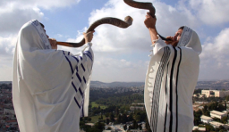 猶太信徒9月賀新年 三吹羊角號敬畏神