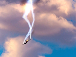 飛機險墜大海乘客勇救：上帝護航安降跑道