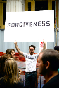 調查：經常讀聖經更能原諒人