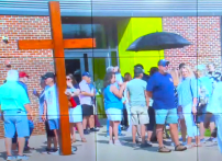 圖書巡演維護家庭價值 觸動LGBT情緒