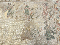 6世紀馬賽克「人物年曆」無袖男孩顯示炎熱8月