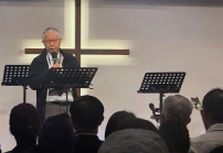 港台牧者為宏福苑祈禱 何志滌牧師提心靈重建「五重奏」