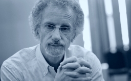 《恩典多奇異》作者楊腓力承認八年婚外情:除了恩典我一無可恃