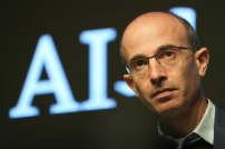 以色列历史学家哈拉瑞警告:AI或重塑宗教与法律体系