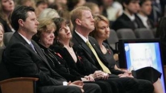 Thousands Mourn Falwell at Funeral