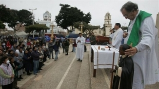 Peru's Believers Hold onto Faith amid Mourning