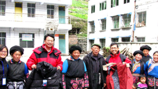 Chinese Christian Ministry Visit Children, Elderly in Post-Earthquake Sichuan